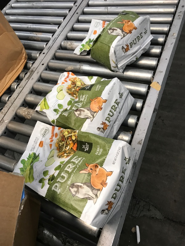 Photo 2 of ***(BEST BY AUG 13 2023)***
Witte Molen Pure Rabbit Food Seed Mixture Carrot & Celery Dry Food, 4.4 lbs, (Mini Rex, Lionhead Rabbit, English Lop, Dutch Rabbit) (3 Pack Pure Rabbit Food Seed, Carrot & Celery)
