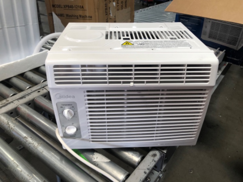 Photo 6 of *NONFUNCTIONAL* Midea 5000 BTU Window Air Conditioner with Mechanical Controls