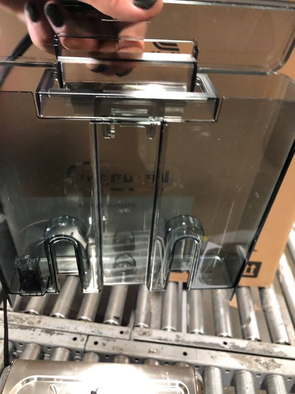 Photo 1 of De'Longhi La Specialista Arte Espresso Machine
