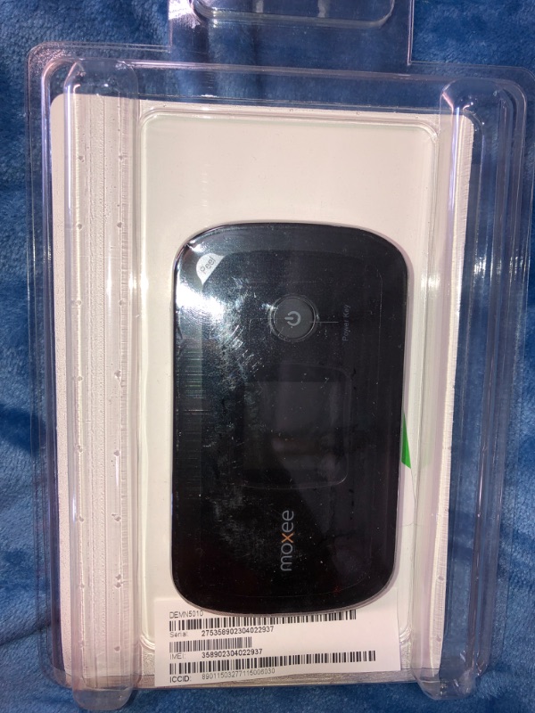 Photo 2 of Cricket Wireless Moxee Mobile Hotspot 256MB Black - Prepaid Hotspot
