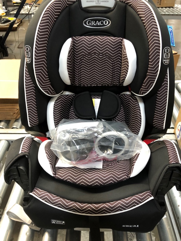 Photo 2 of Graco 4Ever DLX 4 in 1 Car Seat, Infant to Toddler Car Seat, with 10 Years of Use, Zagg
