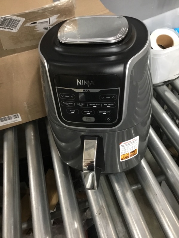 Photo 2 of Ninja AF161 Max XL Air Fryer that Cooks, Crisps, Roasts, Bakes, Reheats and Dehydrates, with 5.5 Quart Capacity, and a High Gloss Finish, Grey
