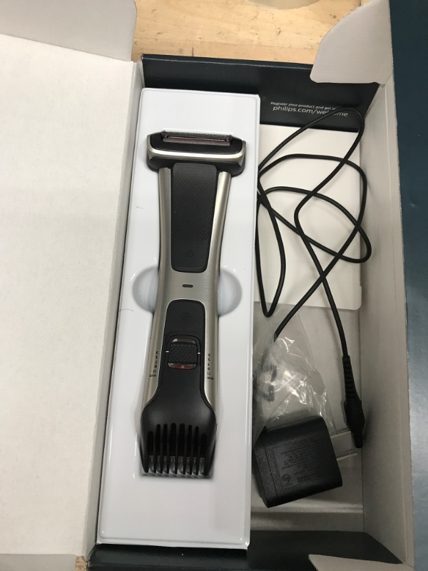 Photo 2 of Philips Norelco Bodygroom Series 7000 Showerproof Body Trimmer & Shaver, BG7030/49