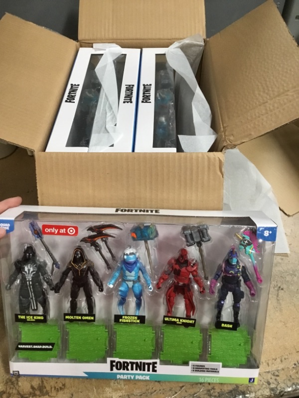 Photo 3 of 4 
Fortnite Party Pk, 4in Figures including Bash, Ultima Knight (Red), Frozen Fishstick, Molten Omen, Ice King (Silver) (Target Exclusive)

