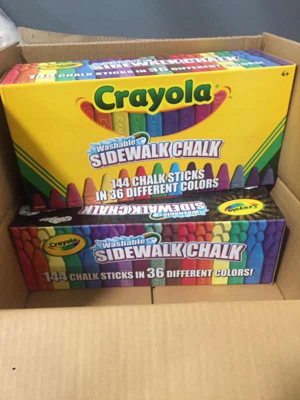 Photo 2 of 2ct   Crayola 144ct Washable Sidewalk Chalk
