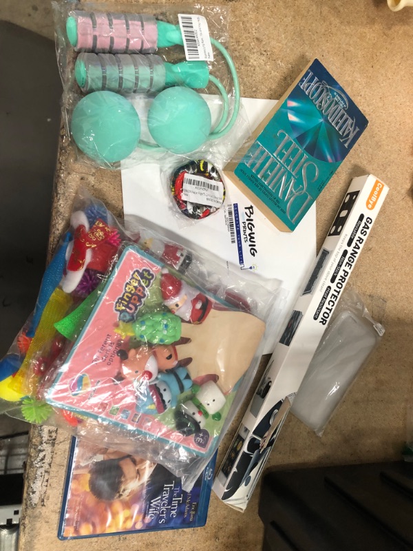 Photo 1 of **BUNDLE OF ASSORTED PERSONAL ITEMS*****SOLD AS IS** NO RETURNS** 
