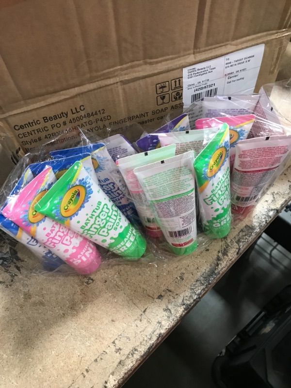 Photo 1 of Crayola Bathtub Fingerpaint 5 Color Variety Pack, 3 Ounce Tubes (Bluetiful Blue, Screamin' Green, Radical Red, Flamingo Pink, Royal Purple) - 45 tubes
