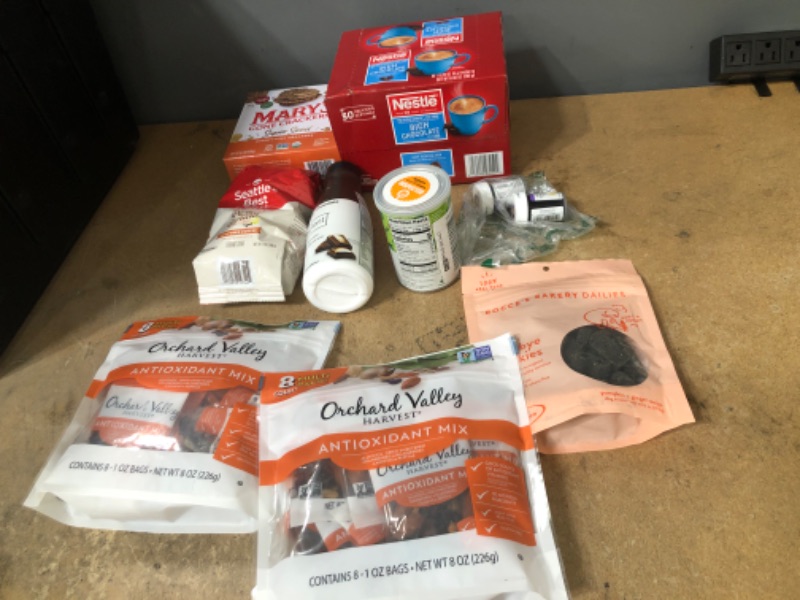 Photo 1 of ** AMAZON BUNDLE OF FOODS ***   ** NON-REFUNDABLE ***   ** SOLD AS IS **
EXP : 07/13/2022AUG 14 2023, JUL 08 2022, 09 JUL 2022, 7/18/2022, JUL 2023
