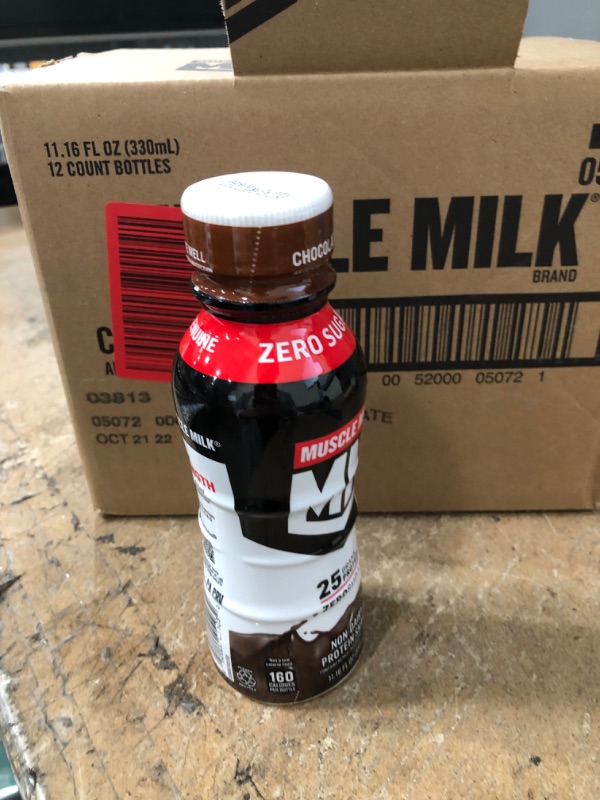 Photo 2 of *** EXP: OCT 21 22 ***   ** NON-REFUNDABLE **   ** SOLD AS IS **
Muscle Milk Genuine Protein Shake, Chocolate, 11.16 Fl Oz Bottle, 25g Protein, Zero Sugar, Calcium, Vitamins A, C & D, 6g Fiber, Energizing Snack, Workout Recovery, Packaging May Vary