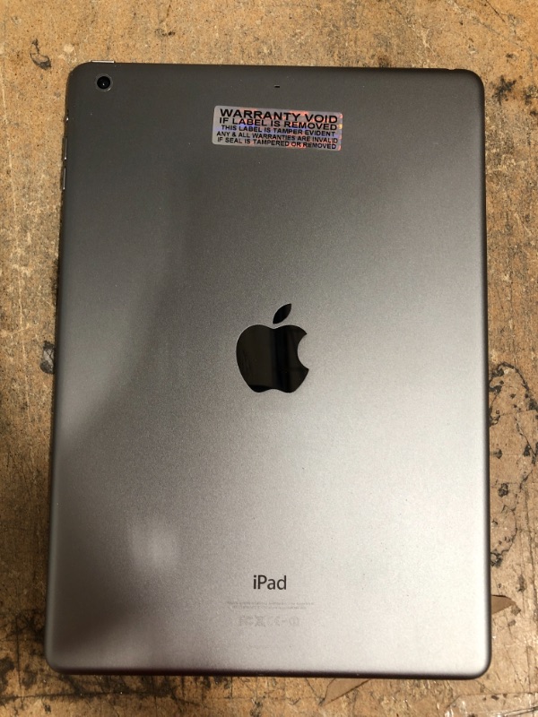 Photo 4 of Apple iPad Air (A1474 MD785LL/A, 16GB, Wi-Fi)- Space Gray (Renewed)
