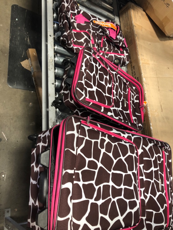 Photo 1 of Rockland Spectra 3pc Softside Luggage Set


