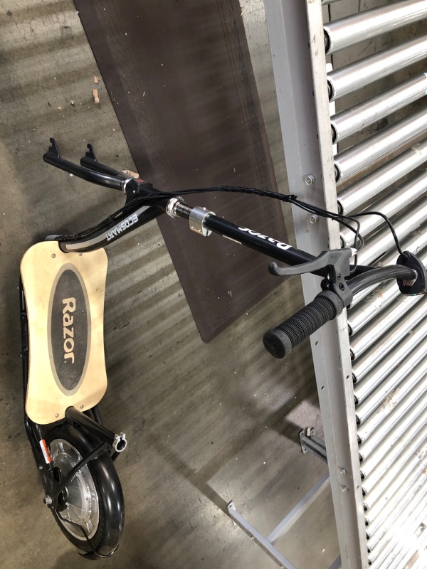 Photo 2 of **MINOR DAMAGE** Razor EcoSmart Metro and SUP Electric Scooter
