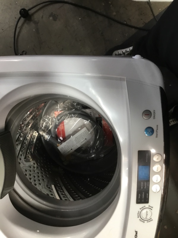 Photo 5 of Magic Chef MCSTCW09W1 0.9 Ft. Top-Load Washer (428021)
