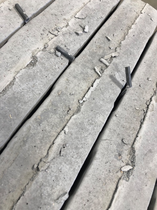Photo 8 of (CHIPPED EDGES/CORNERS) Nantucket Pavers Patio-on-a-Pallet 18 in. x 18 in. Concrete Gray Traditional Yorkstone Paver (32 Pieces/72 Sq Ft)