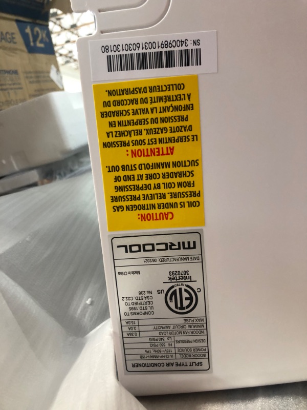 Photo 7 of (DENTED CORNER)
MRCOOL Advantage 3rd Gen 12,000 BTU 1 Ton Ductless Mini Split Air Conditioner and Heat Pump with Mini Stat 230V/60Hz