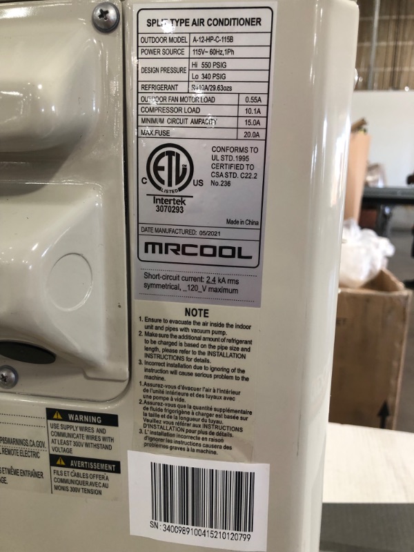 Photo 6 of (DENTED CORNER)
MRCOOL Advantage 3rd Gen 12,000 BTU 1 Ton Ductless Mini Split Air Conditioner and Heat Pump with Mini Stat 230V/60Hz