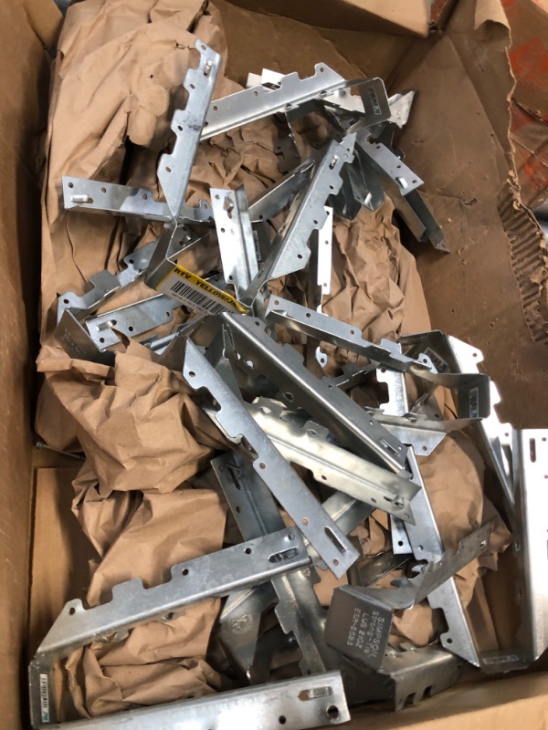 Photo 2 of 20-PACK *Simpson Strong-Tie LUS ZMAX Galvanized Face-Mount Joist Hanger for 2x10 Nominal Lumber
