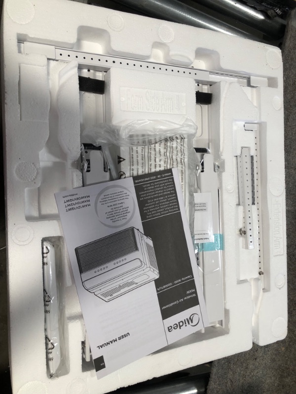 Photo 5 of (DAMAGED EDGE) Midea 8,000 BTU U-Shaped Smart Inverter Window Air Conditioner