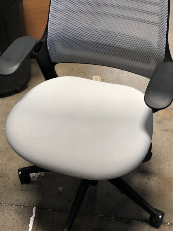 Photo 7 of **BAD HYDROLIC**
Steelcase Series 1 Work Office Chair - Nickel
