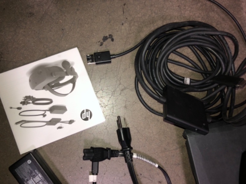 Photo 11 of HP Reverb VR3000 G2 VR Headset-- requires additional electrotonic supplies for full testing 
