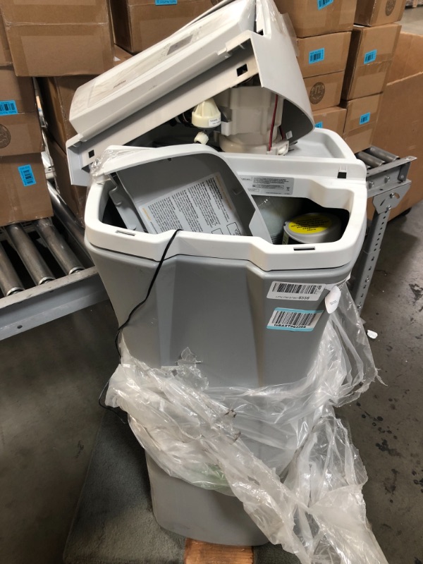 Photo 6 of Parts only ! Whirlpool WHES40E 40,000 Grain Softener | Salt & Water Saving Technology | NSF Certified | Automatic Whole House Soft Water Regeneration, White
