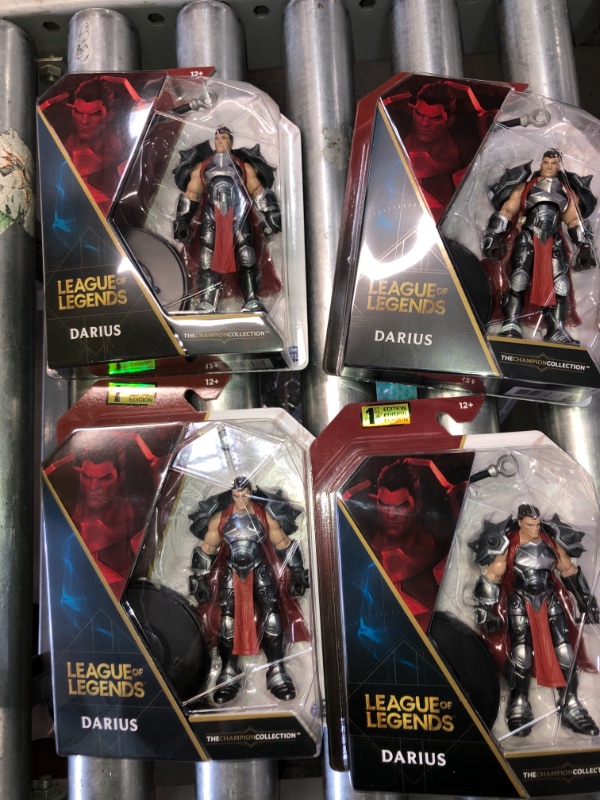 Photo 2 of 4pack- League of Legends 4in Darius Collectible Figure

