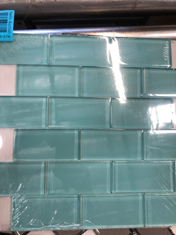 Photo 2 of *3 BOXES*
Jeffrey Court
Tiffany May Turquoise 11.625 in. x 11.75 in. Interlocking Glossy Glass Mosaic Tile (0.948 sq. ft./Each)