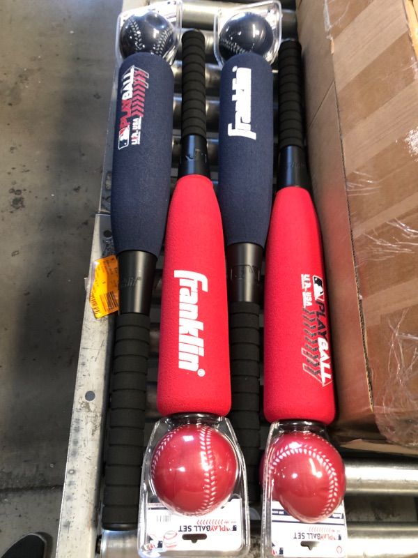 Photo 2 of 2 RED, 2 BLUE (4PACK)
Franklin Sports MLB Oversized Foam Baseball Bat & Ball Set 