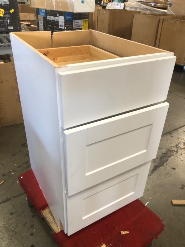 Photo 8 of (DAMAGED BACK FRAME)
Hampton Bay Shaker Satin White Stock Assembled Drawer Base Kitchen Cabinet with Drawer Glides (18 in. x 34.5 in. x 24 in.)