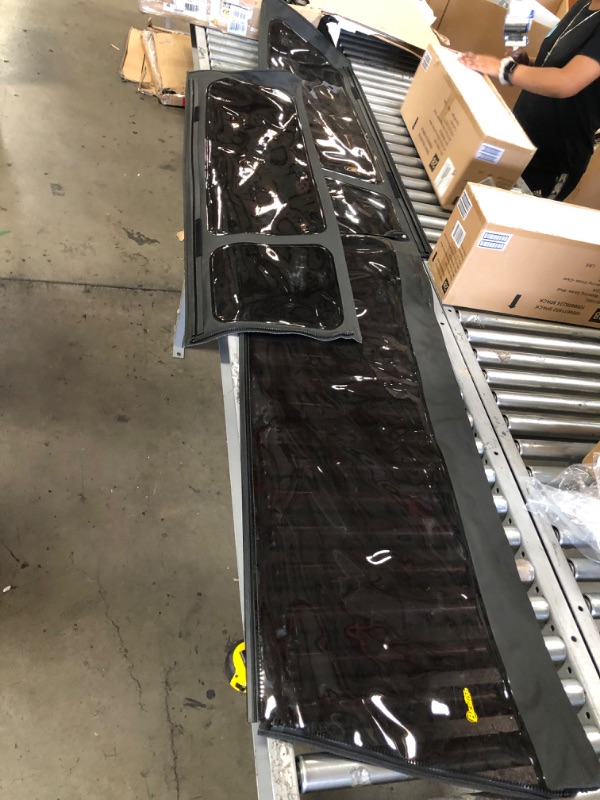Photo 1 of (PARTS ONLY SALE; DIRTY COVERS)
Bestop 76303-35 Black Diamond Supertop for Truck Bed Cover for 1997-2017 Chevy Silverado/GMC Sierra 1500/2500/3500, 6.5' Bed
