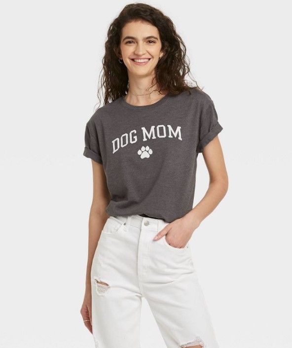 Photo 1 of Women's Dog Mom Short Seeve Graphic T-Shirt - LARGE 
