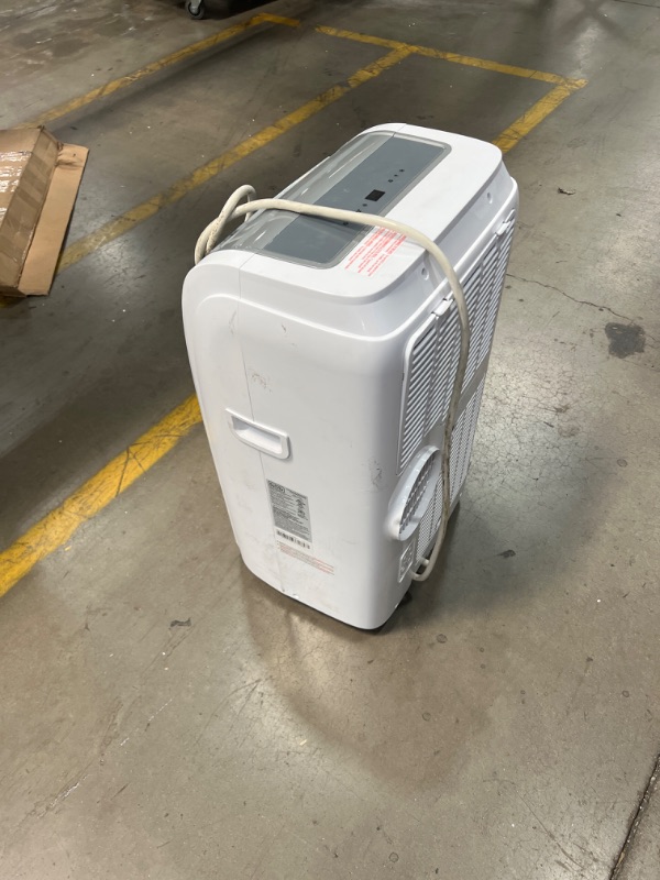 Photo 5 of **Missing Parts**

BLACK+DECKER 14,000 BTU Portable Air Conditioner with Heat and Remote Control, White
