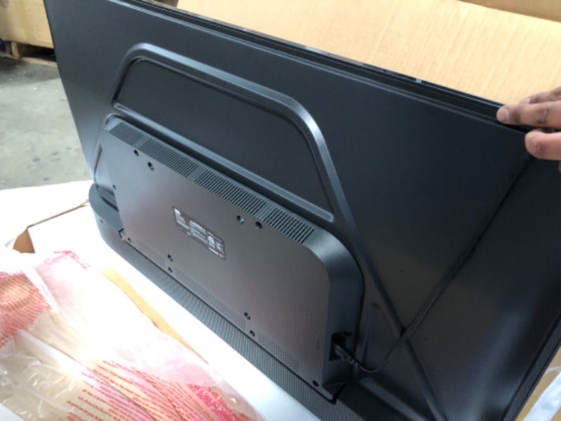 Photo 1 of ***DAMAGED***
TCL 43-inch 4K UHD Smart LED TV - 43S435, 2021 Model
