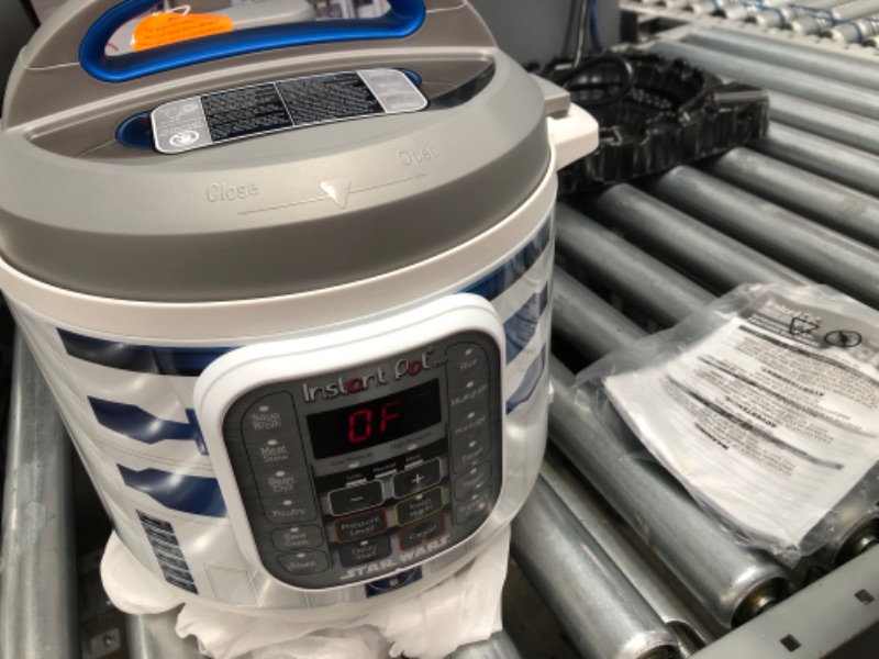 Photo 3 of **MINOR DENT ON SIDE** Instant Pot Star Wars™ Duo™ 6-Qt. Pressure Cooker, R2-D2
