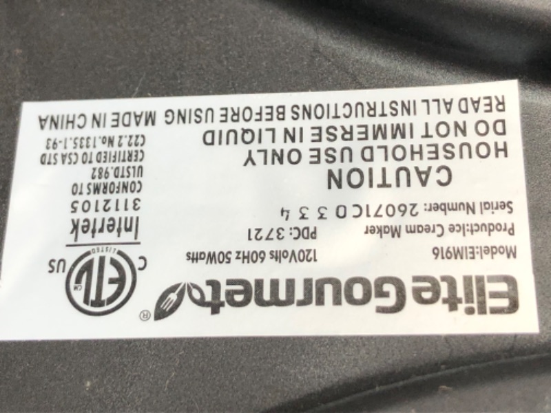 Photo 1 of Elite Gourmet EIM916 Old Fashioned 6 Quart Vintage Wood Bucket Electric Maker Machine Appalachian, Bonus Classic Die-Cast Hand Crank, Uses Rock Salt Churns...
