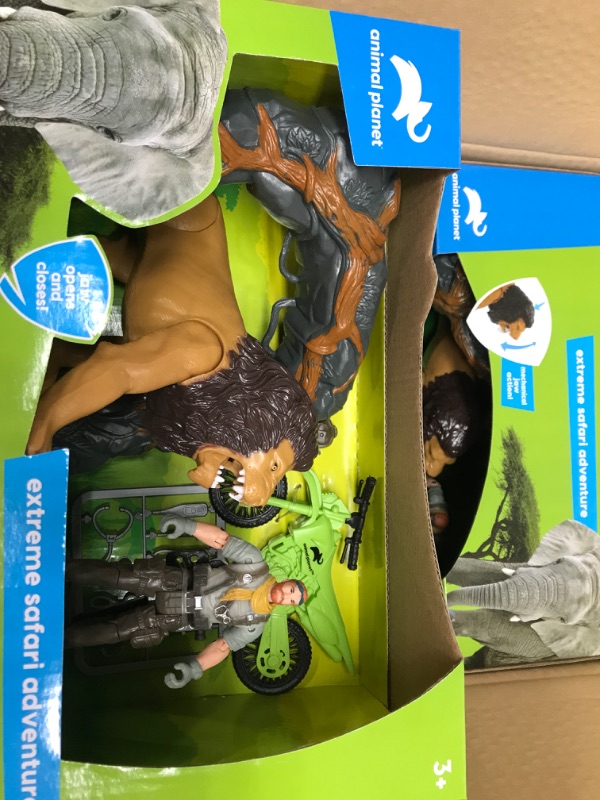 Photo 1 of *CASE OF 3** Animal Planet Extreme Safari Adventure Set

