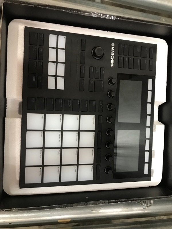 Photo 2 of Native Instruments Maschine Mk3 Drum Controller
