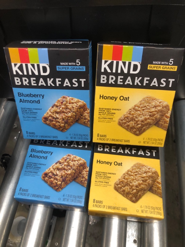 Photo 2 of *EXPIRES July 2022, NONREFUNDABLE*
KIND Breakfast Bars Variety Pack, Blueberry Almond & Honey Oat, 1.8oz, 16 Count
