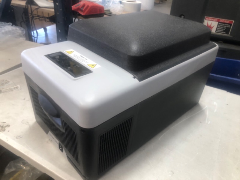 Photo 1 of (MISSING POWER CORDS)
Camco 51510 CAM-200 Portable Refrigerator