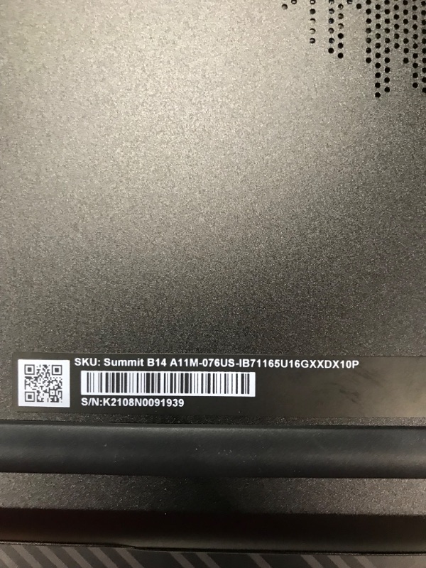 Photo 9 of MSI Summit B14 A11M-076 14" Ultrabook - 1920 x 1080 - Intel Core i7 (11th Gen) i7-1165G7 1.20 GHz - 16 GB RAM - 1 TB SSD - Ink Black - Windows 10 Pro - Intel Iris Xe Graphics - 10 Hour Battery