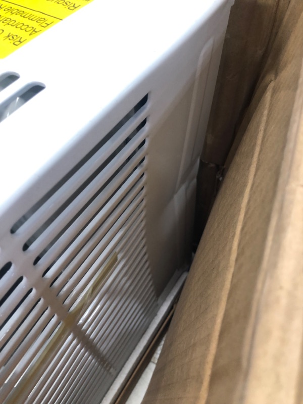 Photo 7 of (DENTED)
TOSOT 12,000 BTU Window Air Conditioner 