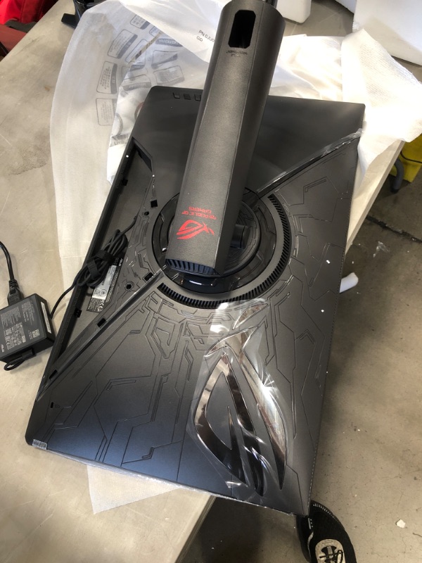 Photo 1 of ASUS ROG Strix 27” 1440P HDR Gaming Monitor (XG27AQ) - QHD (2560 x 1440), Fast IPS, 170Hz, 1ms, G-SYNC Compatible, Extreme Low Motion Blur Sync, Eye Care, HDMI DisplayPort USB 3.0 Hub, DisplayHDR 400
