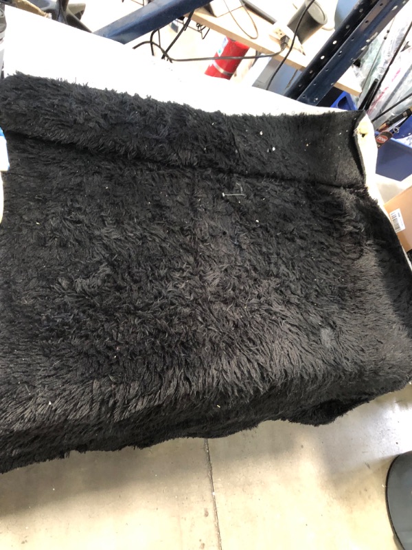 Photo 3 of  Super Soft Fluffy Area Rugs for Bedroom Living Room Shaggy Floor Carpets Shag Christmas Rug for Girls Boys Furry Home Decorative Rugs, 4 ft x 6 ft, Black
4ft x 6ft 