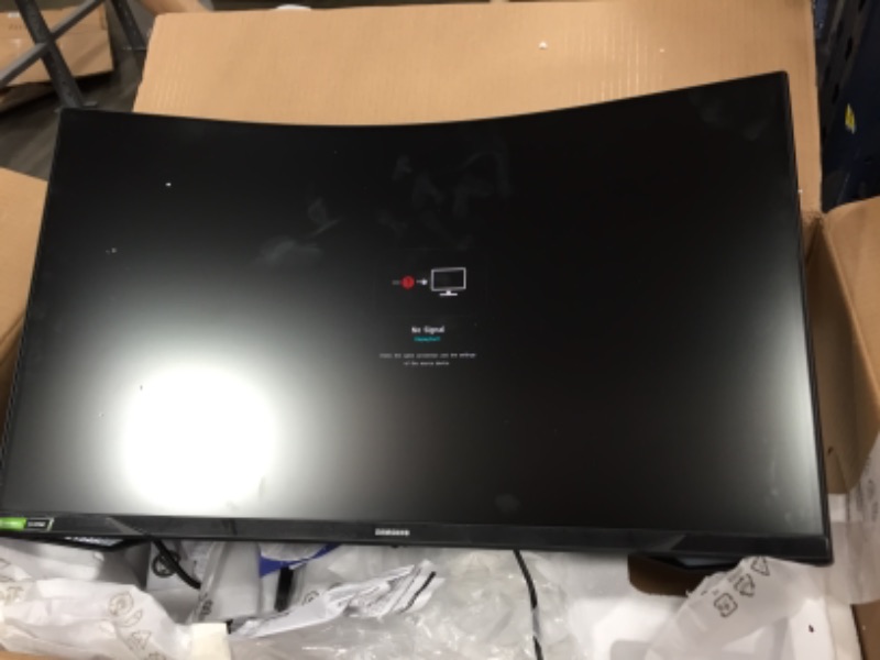 Photo 2 of SAMSUNG Odyssey G7 Series 32-Inch WQHD (2560x1440) Gaming Monitor, 240Hz, Curved, 1ms, HDMI, G-Sync, FreeSync Premium Pro (LC32G75TQSNXZA)
