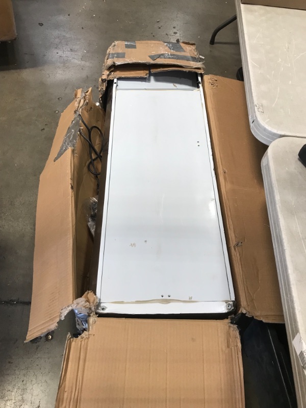 Photo 6 of ***PARTS ONLY*** Arctic Air ACP48 47.25-Inch Countertop Refrigerated Sandwich/Salad Prep Table, Stainless Steel, 115v a little bent and some dents
