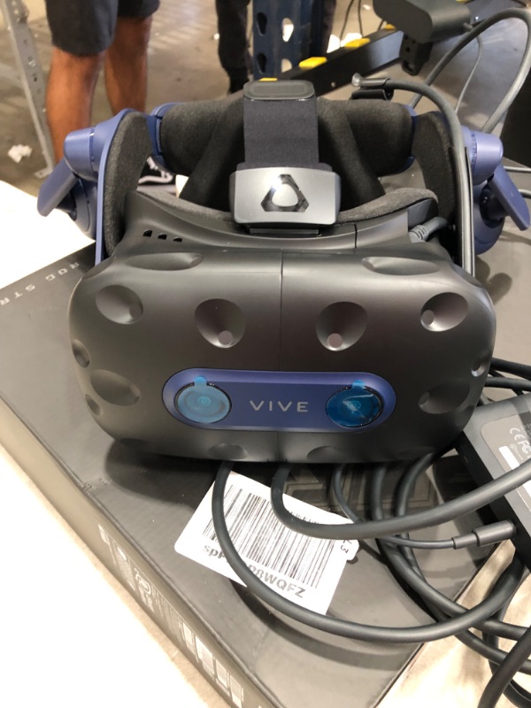 Photo 2 of HTC VIVE Pro 2 Virtual Reality System
