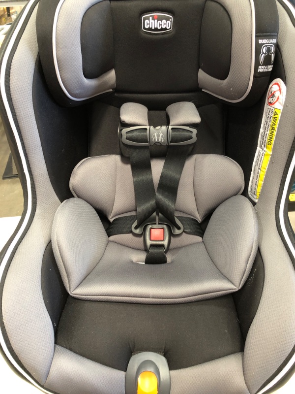 Photo 2 of Chicco Convertible Car Seat - Carbon