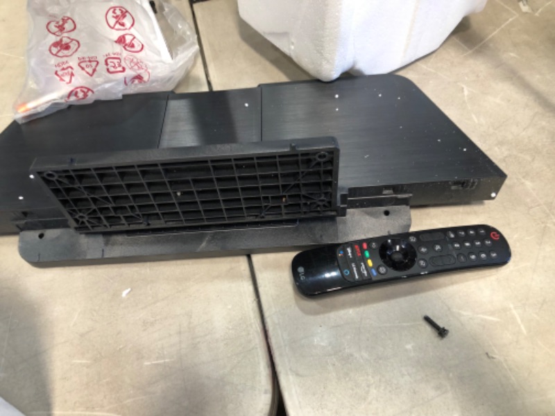 Photo 1 of LG OLED C1 Series 48” Alexa Built-in 4k Smart TV (3840 x 2160), 120Hz Refresh Rate, AI-Powered 4K, Dolby Cinema, WiSA Ready, Gaming Mode (OLED48C1PUB, 2021)
