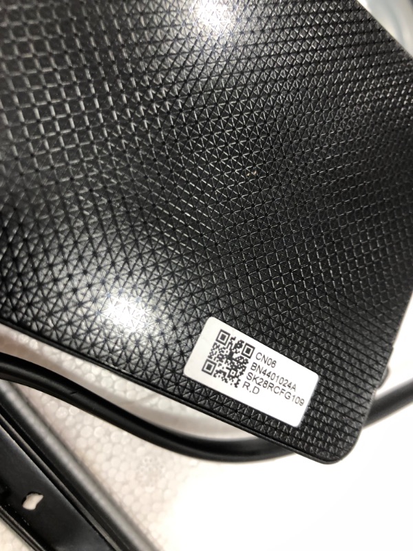 Photo 7 of **MINOR SCRATCHES ON BACK** SAMSUNG Odyssey G7 Series 32-Inch WQHD (2560x1440) Gaming Monitor, 240Hz, Curved, 1ms, HDMI, G-Sync, FreeSync Premium Pro (LC32G75TQSNXZA)
