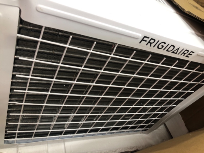 Photo 6 of **MOTOR DAMAGED* PARTS ONLY* Frigidaire 15,000 BTU Connected Window-Mounted Room Air Conditioner in White
